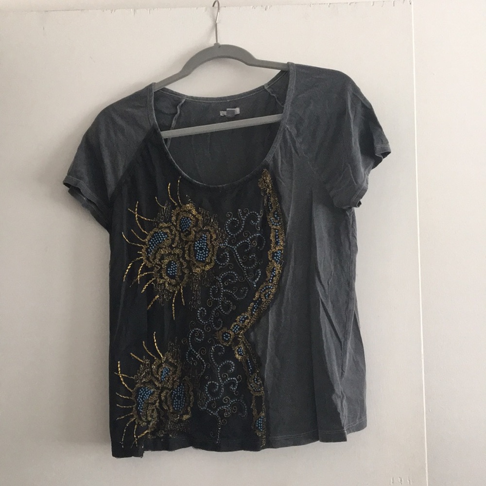 Grey tee with metallic gold and blue embellishment
